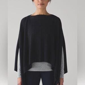 Like new, lululemon Forward Flow Cape, heathered black, One Size fits most